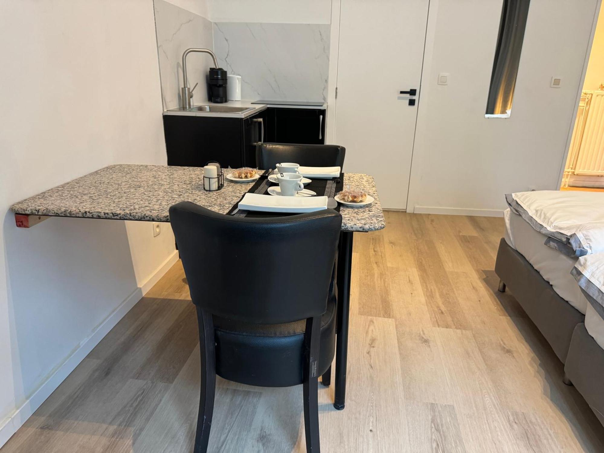 Two Bedroom Loft In The City Center By The Meir Antwerp Exterior photo